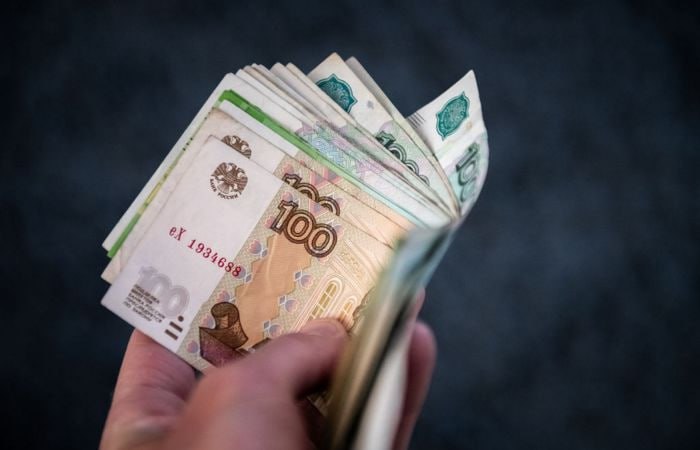 В России хотят увеличить прожиточный минимум россиян до 17,7 тысяч рублей в 2025 году.